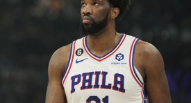 库明加半场双位数得分，次节高效助力球队崛起